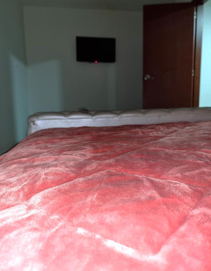 Casa Hogar Hostal Bogota Bagian luar foto